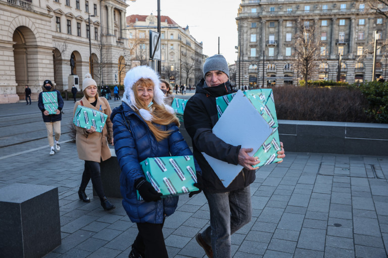 Számolgatják, hogy mikor lehet megtartani az ellenzéki népszavazást