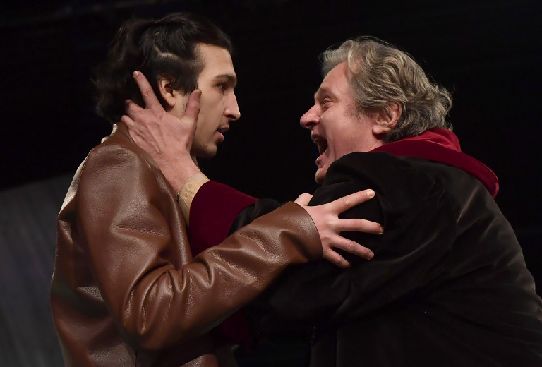 Rátóti: Nincs szükség világnézeti képzésre az SZFE-n