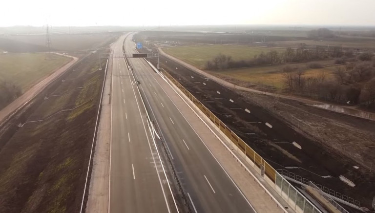 Mégis díjmentes lesz az M4-es autóút Jász-Nagykun-Szolnok megyei szakasza
