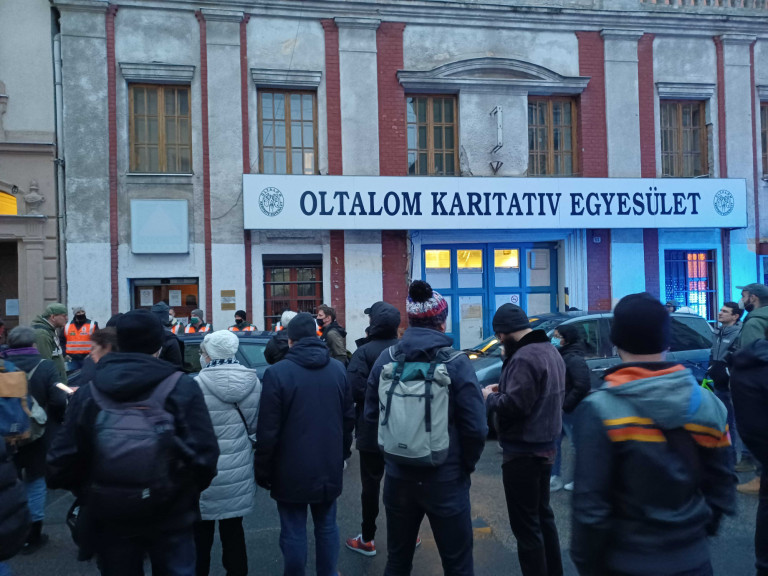 Megszólalt a NAV: költségvetési csalás gyanúja miatt tartottak házkutatást az Oltalomnál