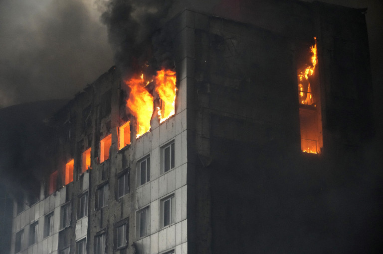 Reggelre elfoglalták az oroszok a zaporizzsjai atomerőművet