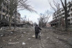 Embereket hurcoltak el oroszok egy mariupoli szülészetről 