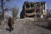Kilenc humanitárius folyosót nyitnak, Mariupolból is kivezet majd egy