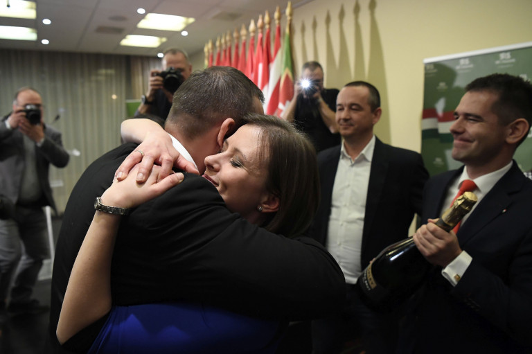 Dúró Dóra: a Mi Hazánk nem lesz hisztiellenzék