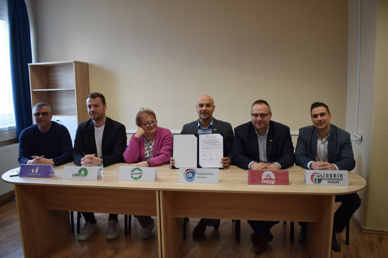 Kilépett a Jobbikból a szolnoki képviselő, aki együtt akart működni az ellenzéki pártokkal
