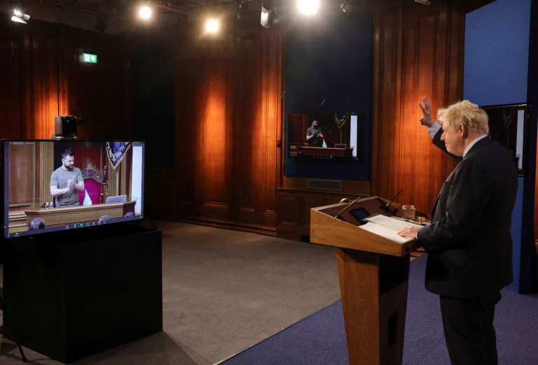 Boris Johnson az ukrán parlamentnek: Ukrajna győzni fog