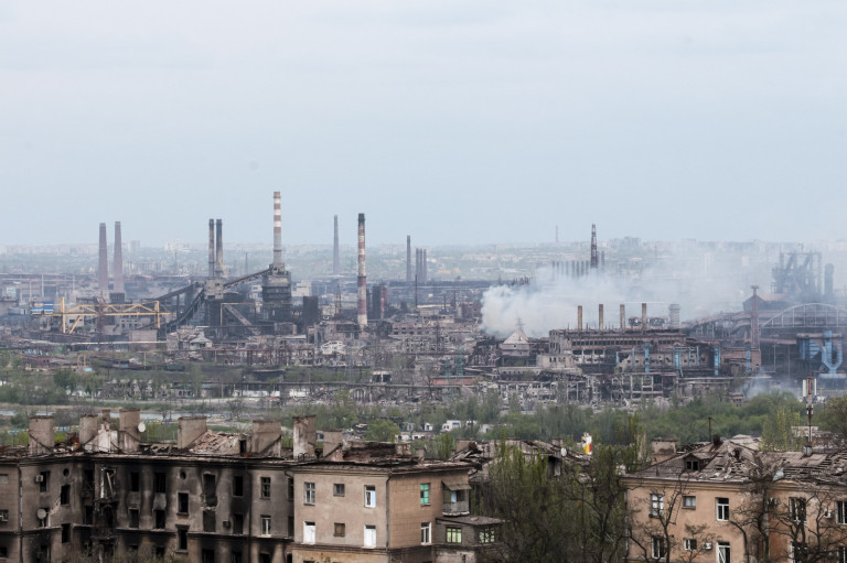Minden ukrán civilt sikerült kimenekíteni az Azovsztalból