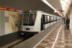 Eljárás indult a férfi ellen, aki a kettes metró sínein sétált