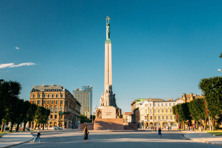 Rigában elbontották az utolsó szovjet győzelmi emlékművet
