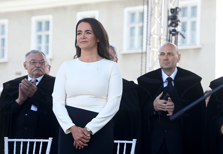 Novák Katalinhoz fordulnak a pedagógus szakszervezetek