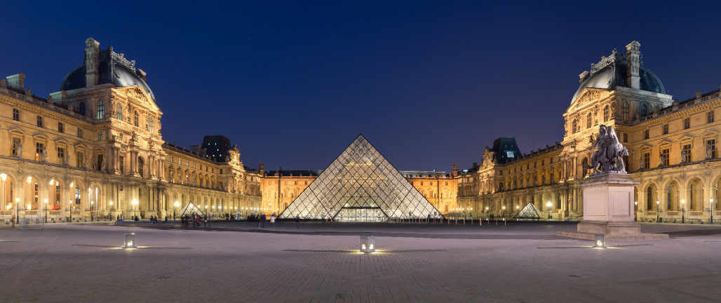 Műkincsekkel való csalással vádolják az Louvre előző vezetőjét