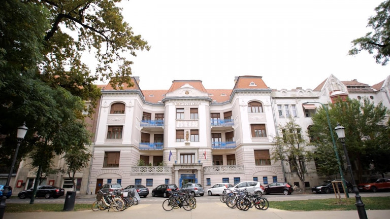 Három ország papjaitól több mint 37 millió forintot csalt ki egy magyar férfi
