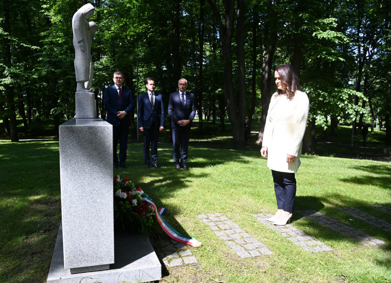 Novák Katalin Ukrajna EU-s integrációját sürgette Rigában