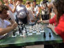 Polgár Judit egy madridi parkban lazán legyőzte Magnus Carlsent