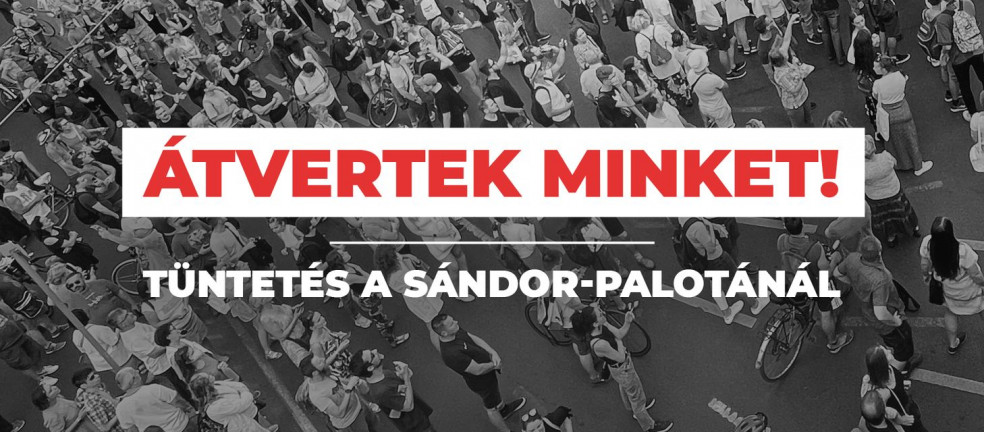 A Sándor-palotához hívja estére a tüntetőket a Momentum