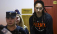 Kilencéves börtönbüntetést kapott Moszkvában az amerikai kosarassztár Brittney Griner