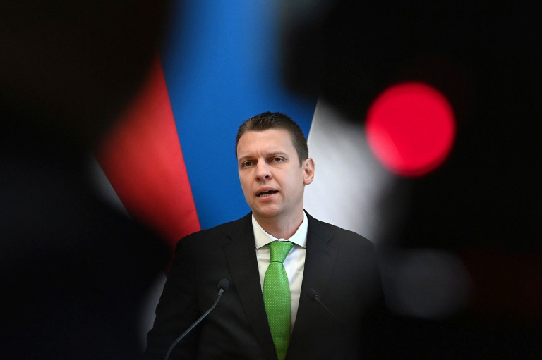 Menczer Tamás kiállt az 