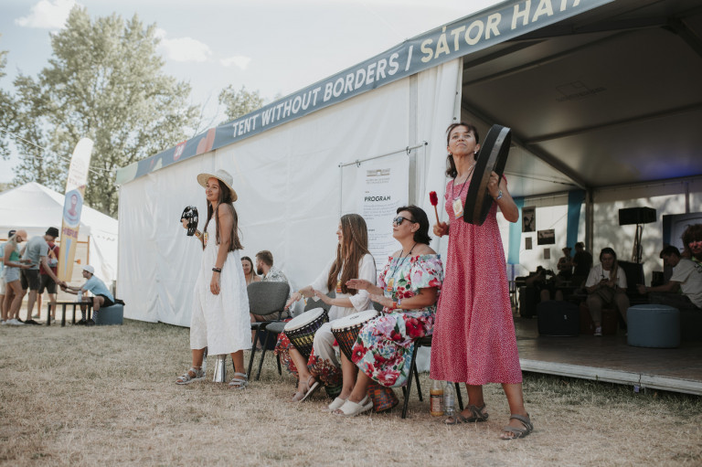 „Egy háború kitörése után egy fesztivál meg a játékok egyenesen nevetségesnek tűntek”