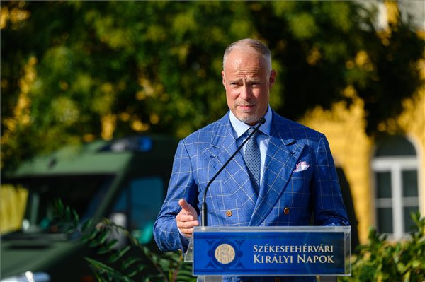 Szalay-Bobrovniczky Kristóf: A magyar nemzet köztudottan katonanemzet