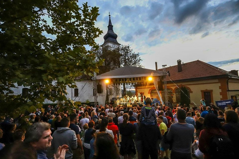 Egy kellemes, borozós, túrázós, koncertezős fesztivál a Tokaj-Hegyalján