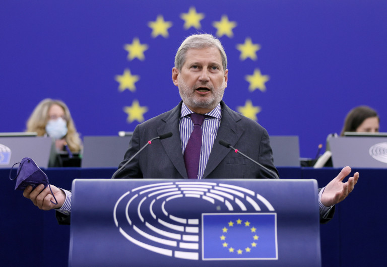 Brüsszel továbbra is megállítaná azt a 7,5 milliárdot