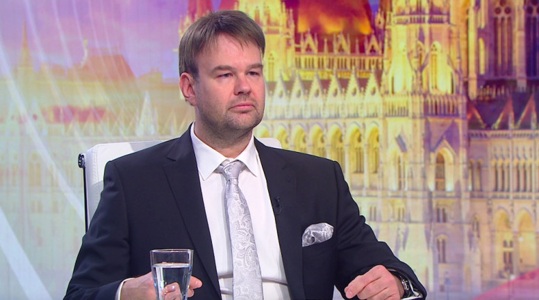 Schmitt Pál volt hivatalvezetője lehet a választási bizottság új elnöke