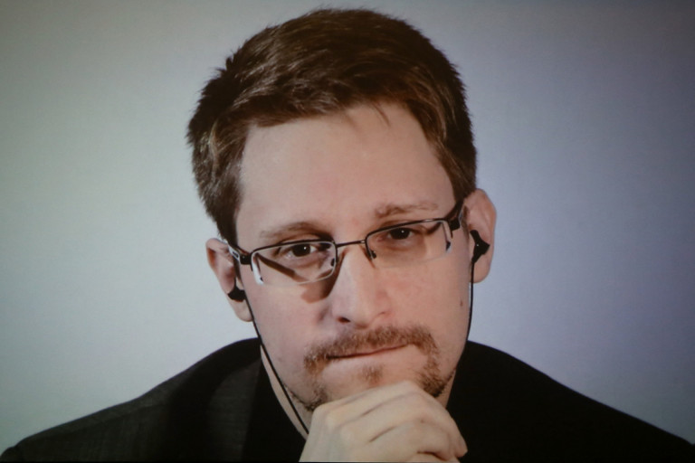 Edward Snowden megkapta Putyintól az orosz állampolgárságot