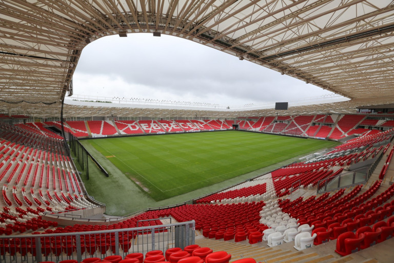 A debreceni stadiont is bezárják télre