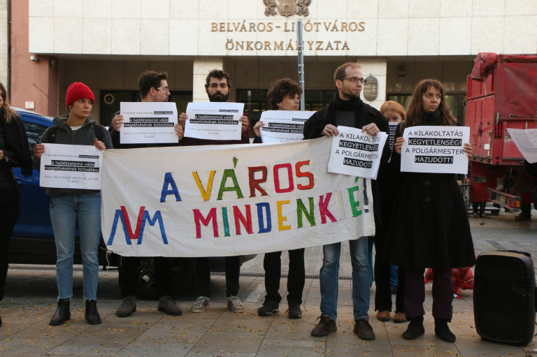 Több pénzzel tartozott a jegyző, mint az, akit kilakoltattak