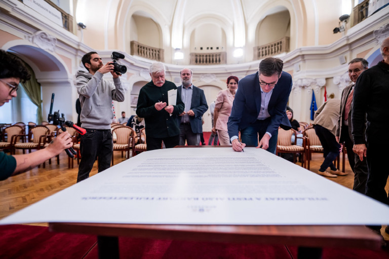 A Fővárosi Önkormányzat megállapodott 16 civil szervezettel a pesti alsó rakpart fejlesztéséről