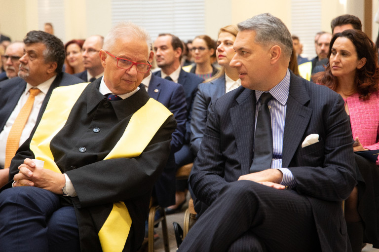 Lázár János követ dobott a Tiszába egy szegedi beszédével