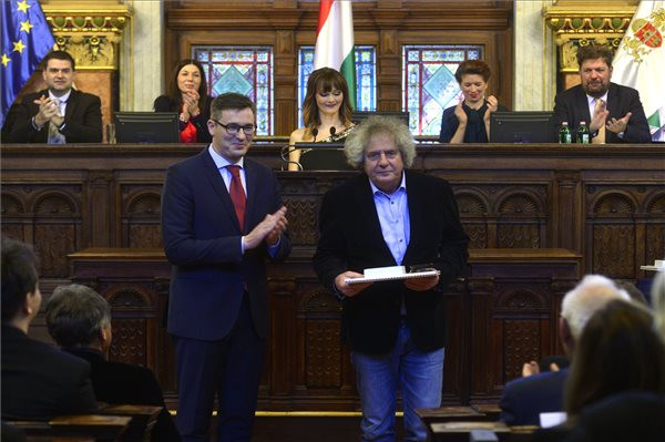 Dés László és Udvaros Dorottya is Budapest díszpolgára lett