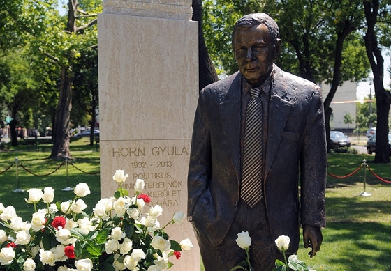 Nem akarja a főváros átnevezni a Horn Gyula sétányt