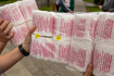 Szétosztotta az MKKP az ellenzéki kampányból megmaradt több százezer WC-papírt