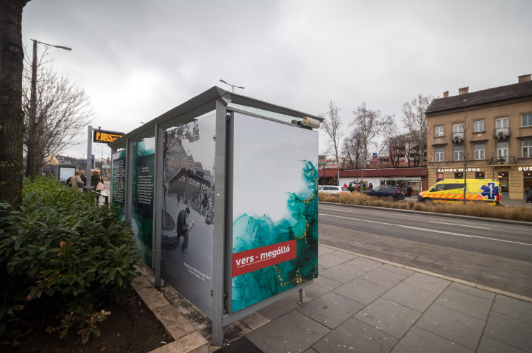 Nyomtatni is lehet a budai versmegállóban