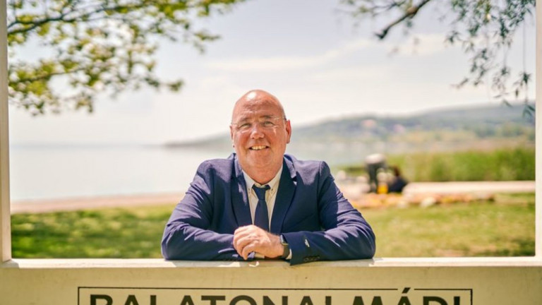 Százmilliókat nyert Balatonalmádi polgármesterének cége az EKF-program pályázatain