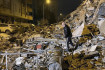 Hétfő délutánra 1800-ra nőtt a törökországi földrengések becsült áldozatainak száma
