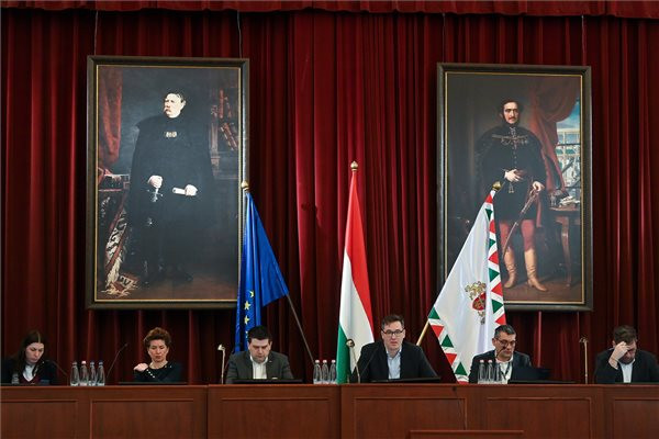 Fővárosi Közgyűlés: a lakosság egyetértése nélkül ne épülhessen akkumulátorgyár Budapesten