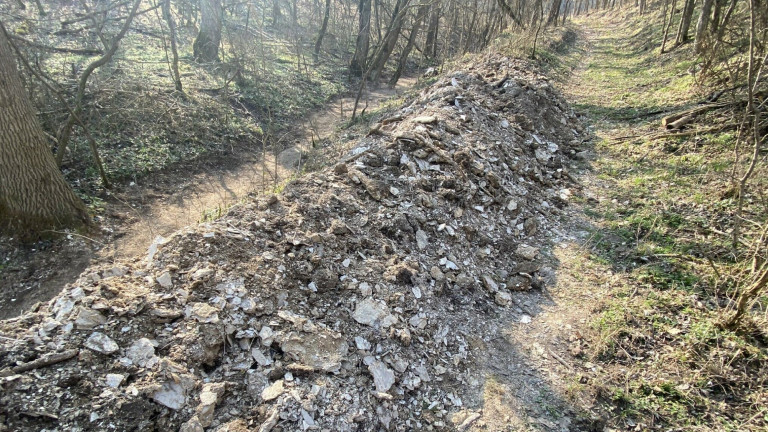 Fokozottan védett területre folyt ki a cement egy aszófői betonüzemből