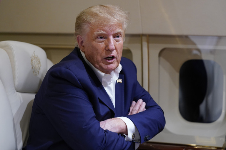 Trump kitiltotta irodájából az AP hírügynökséget