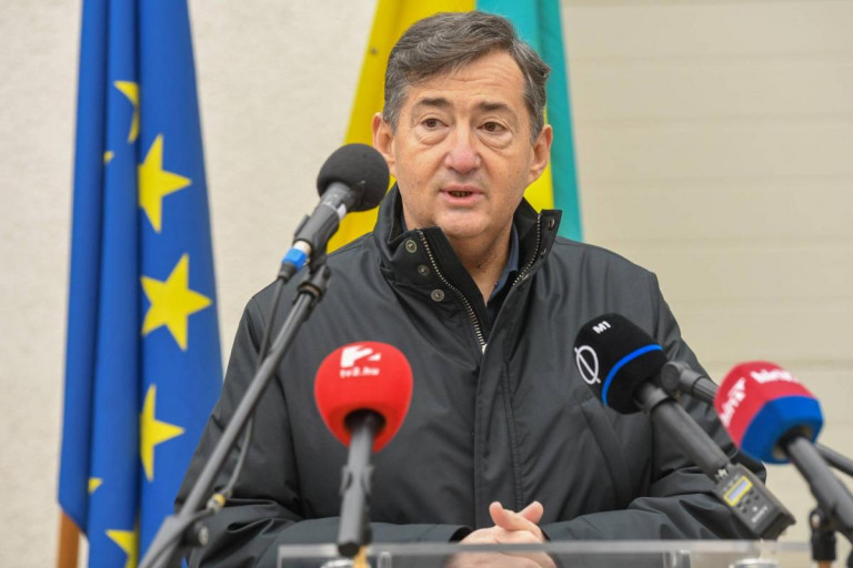 Mindenki nyugodjon meg, Mészáros Lőrinc nagyon jótékony ember!