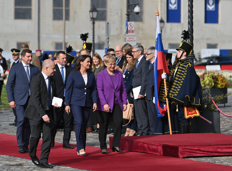 Novák Katalin: Nem fogjuk a férjeinket és a gyermekeinket az ukrán frontra küldeni!