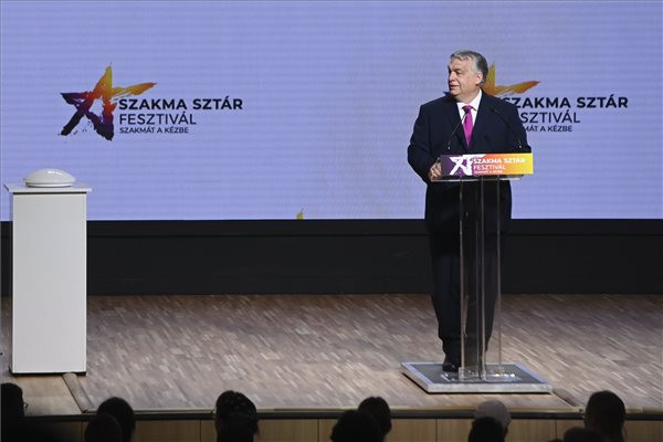 Orbán az oktatási rendszerről: Lehetne jobb is, de nem szabad alábecsülni