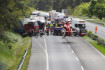 Elaludhatott a szlovákiai baleset során kamionnak ütköző magyar busz sofőrje
