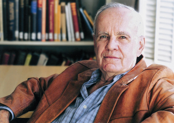 Meghalt Cormac McCarthy