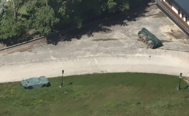 Valaki tankkal közlekedik Mészáros nyaralója és Orbán hatvanpusztai birtoka között