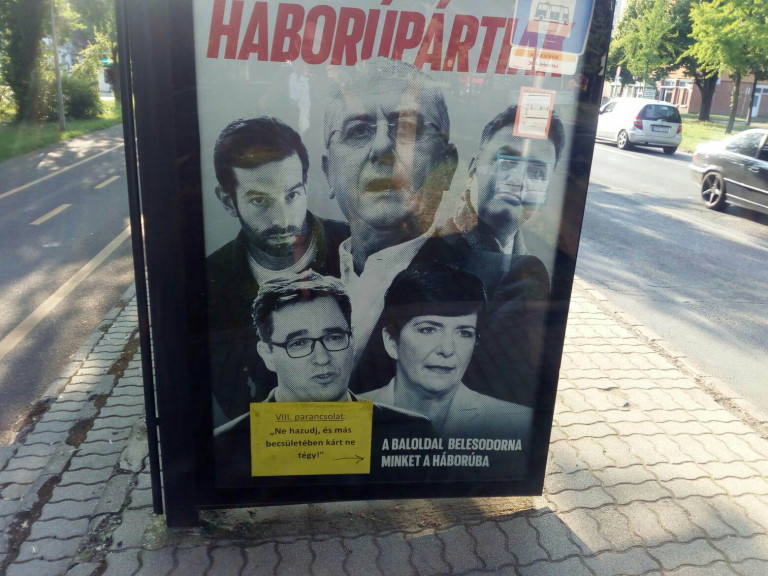 „Nyolcadik parancsolat”: válasz a kormánypropagandára Békéscsabán