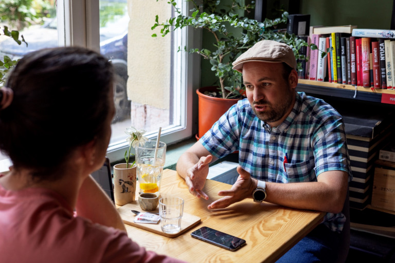 Kirúgták tanári állásából a Momentum csepeli polgármester-jelöltjét