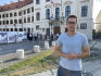 Udvarias reggeli kordonbontás a Karmelitánál