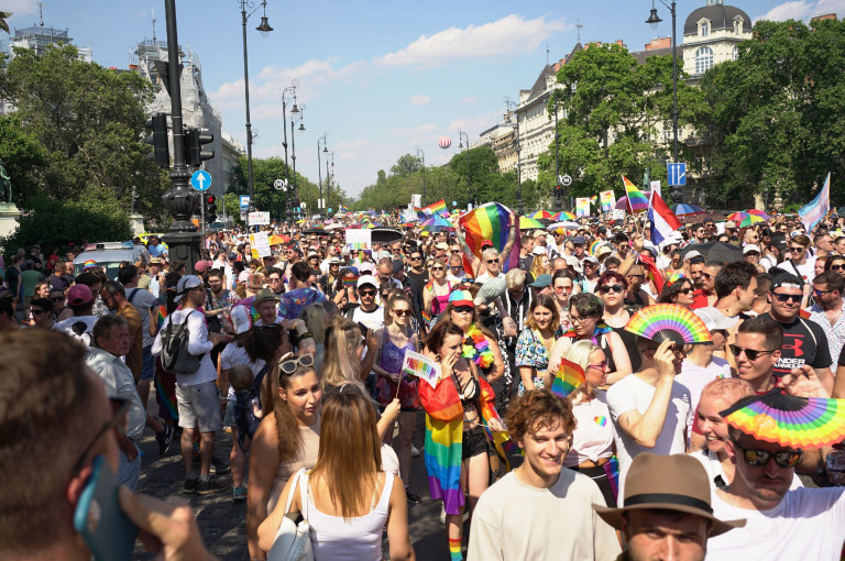 Adj egy puszit, legyünk sokan!